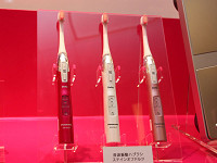 パナソニック、ステインケアができる音波振動歯ブラシ「ドルツ