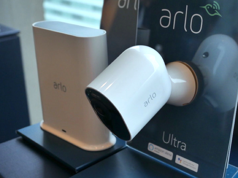 Arlo Ultra2 スポットライトワイヤレスセキュリティカメラ 2台セット