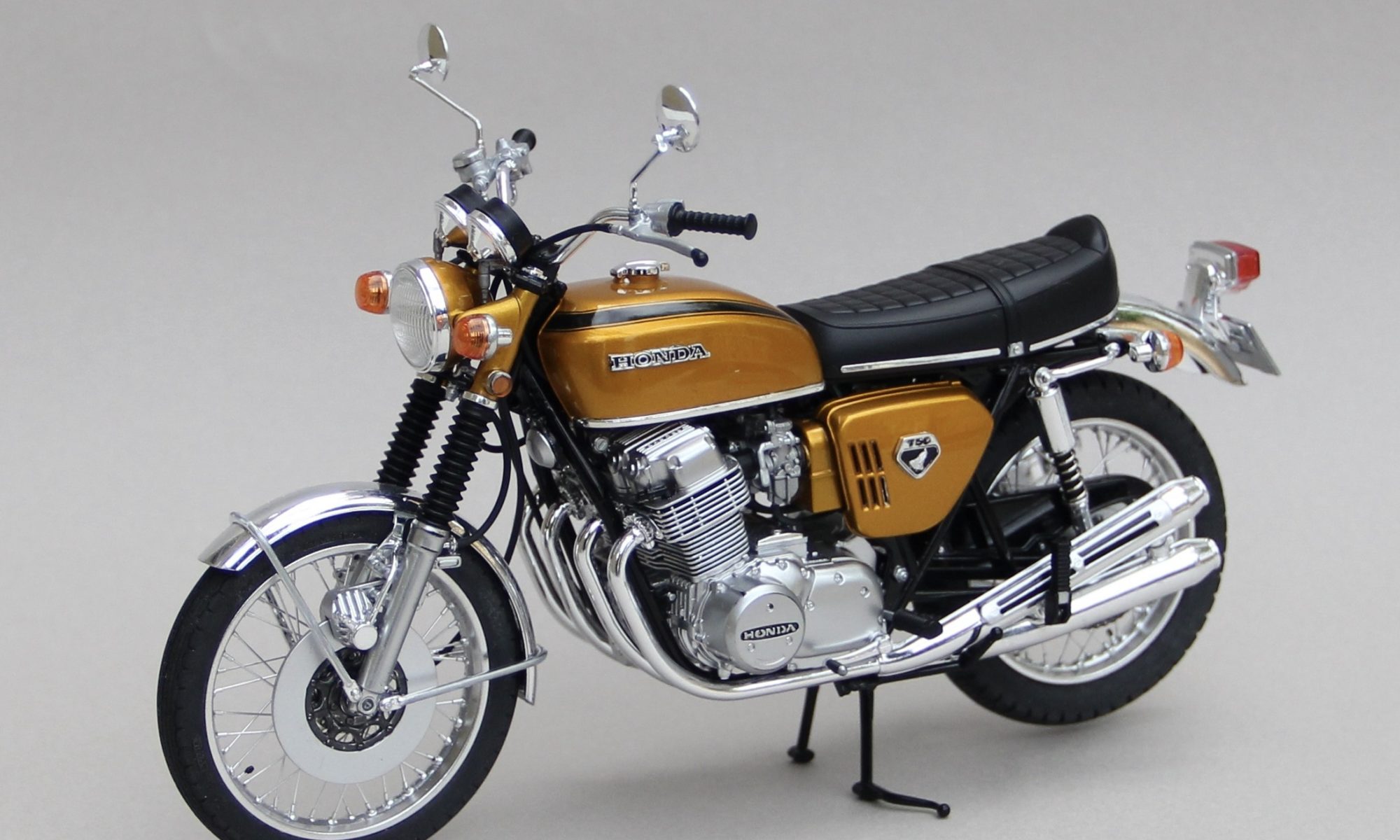 タミヤ 1/6 ホンダ ドリーム CB750 FOUR 未組立 当時物 HONDA TAMIYA