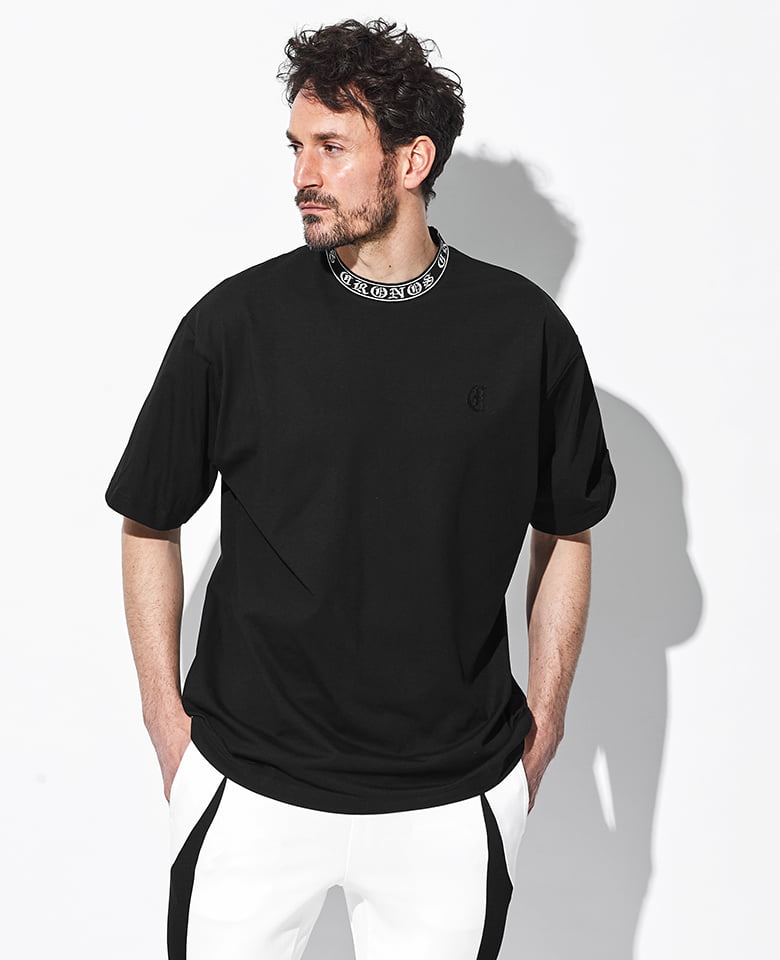 クロノス ロゴ ネックライン デザイン オーバーサイズ Tシャツ
