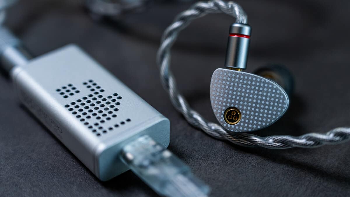 MOONDROP ARIA2 有線イヤホン USB DACスラッシュAMP付き Amazon.co.jp