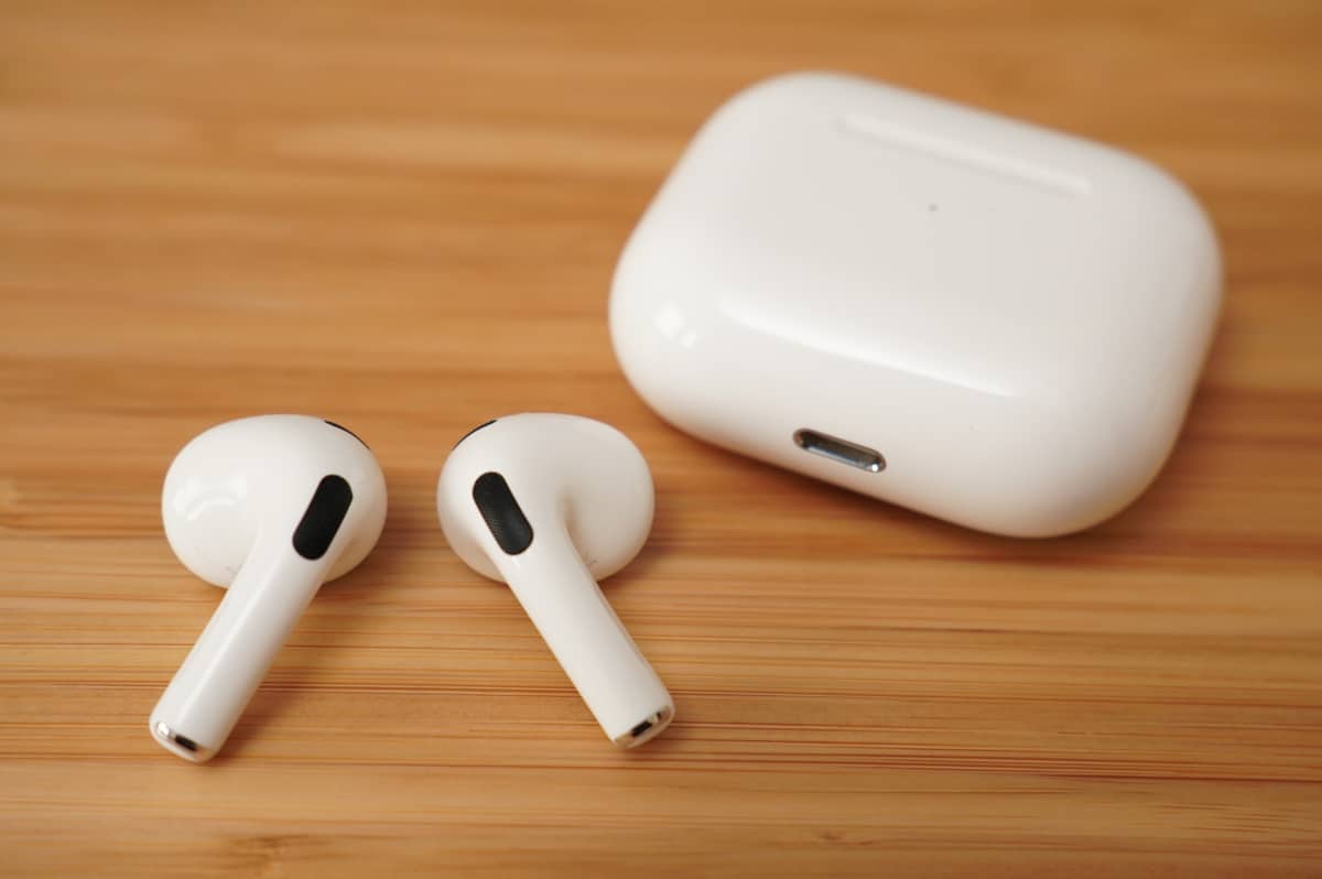 Apple Airpods (第3世代) MME73J/A お 得 な 通販 サイト Apple