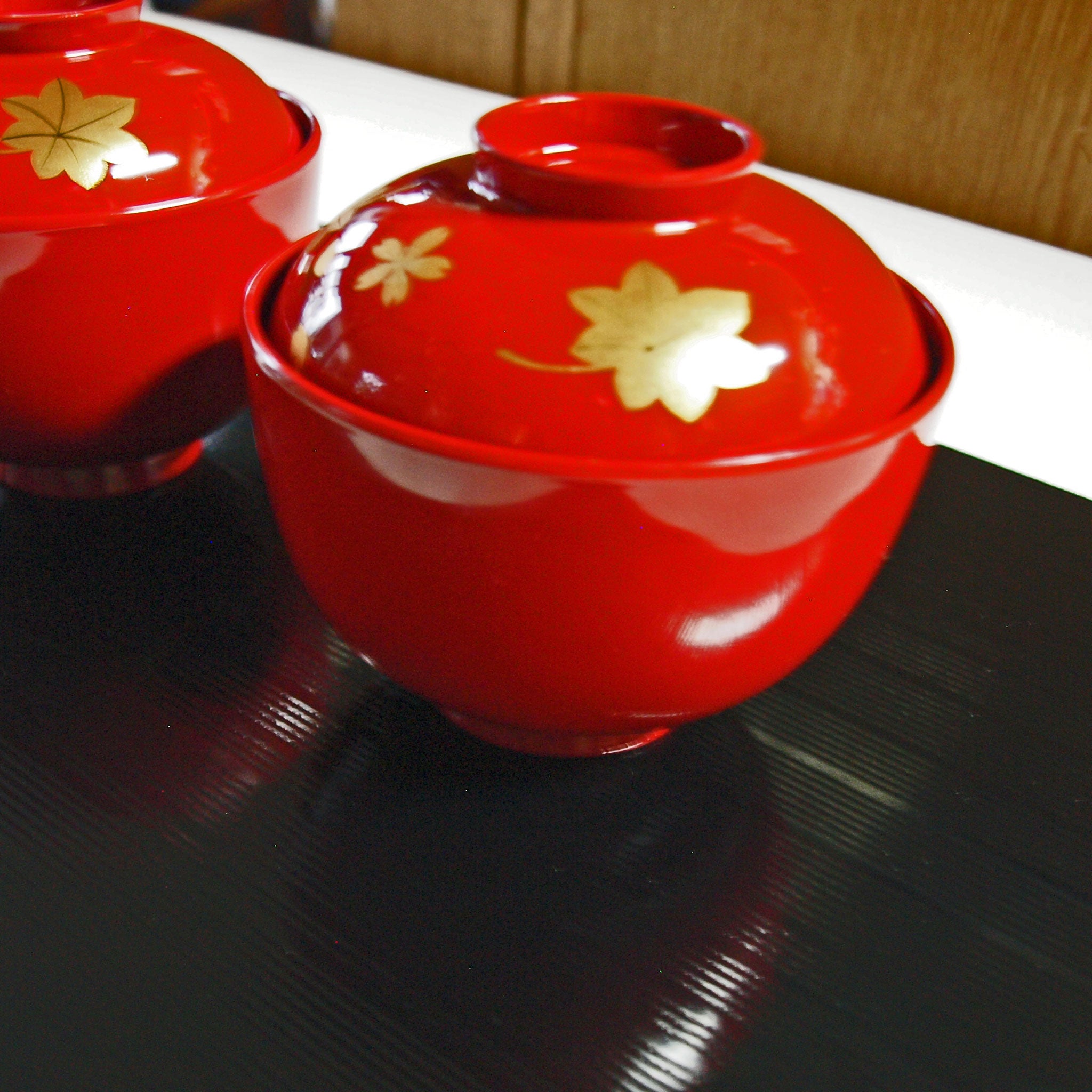 朱塗蒔絵花模様木皿10枚 [B25358] 朱塗蒔絵花模様木皿10枚 [B25358