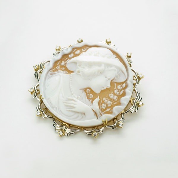 ジェンナーロ・ガロファロ シェルカメオダイヤブローチ K18/Pt900 24g