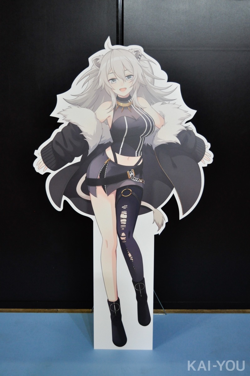 hololive SUPER EXPO 2022」等身大イラストパネルの画像 - KAI-YOU