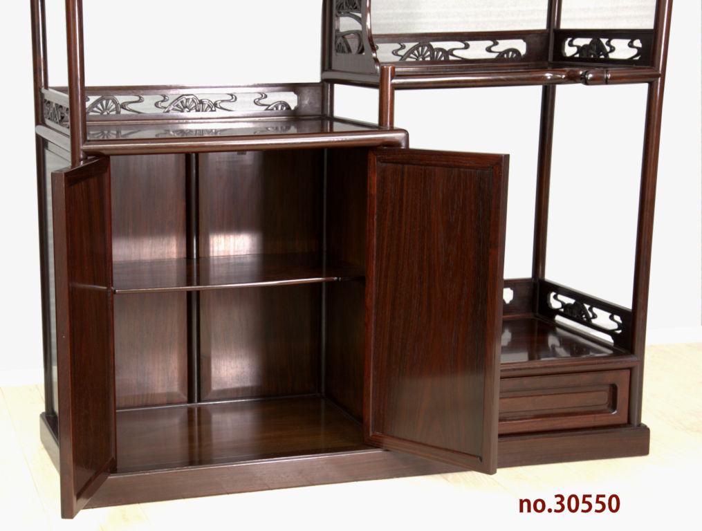 ギャラリー 飾棚: 紫檀 蒔絵入り 上2枚戸 高さ108cm 唐木指物 no.30550