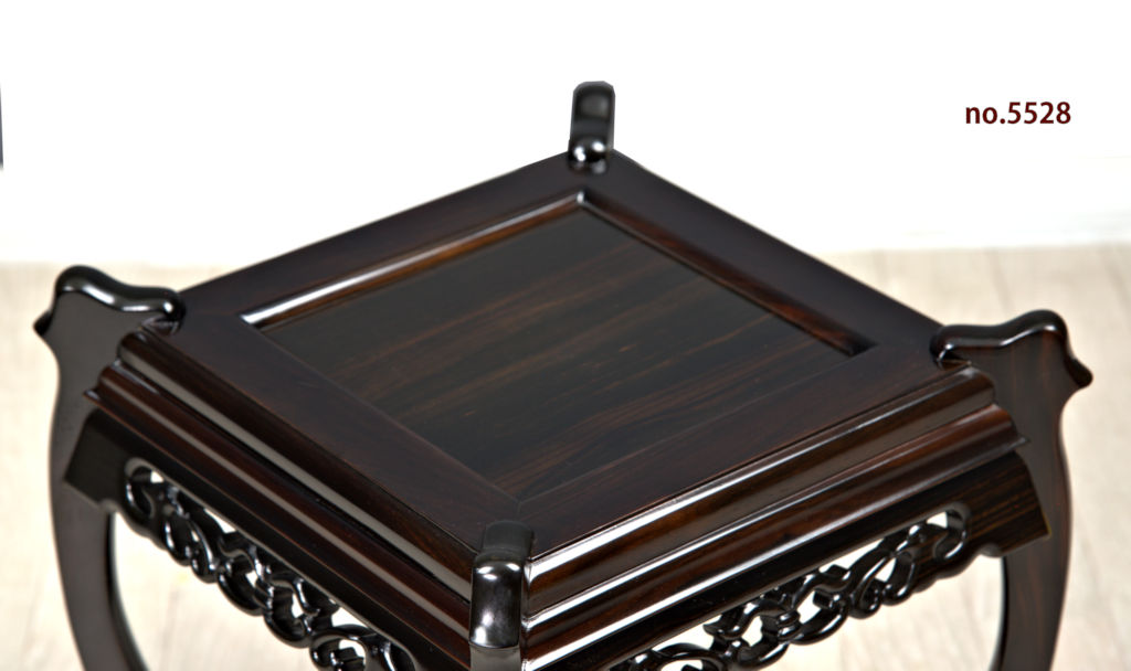 花台: 黒檀 ツカミ中卓 no.5528 / 唐木家具OSAKA