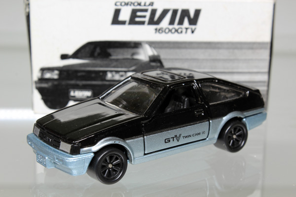 ☆商談中☆2789 カスタム用等分解トミカ トヨタカローラレビン 日本製1