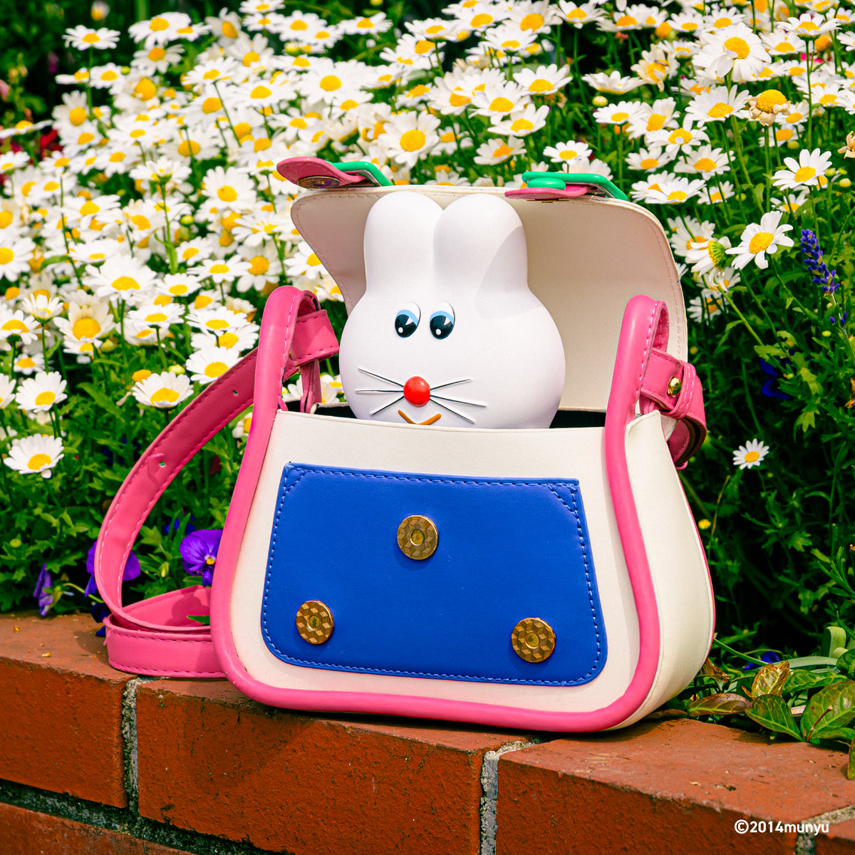 Munyu's soft vinyl figure Pukupuku