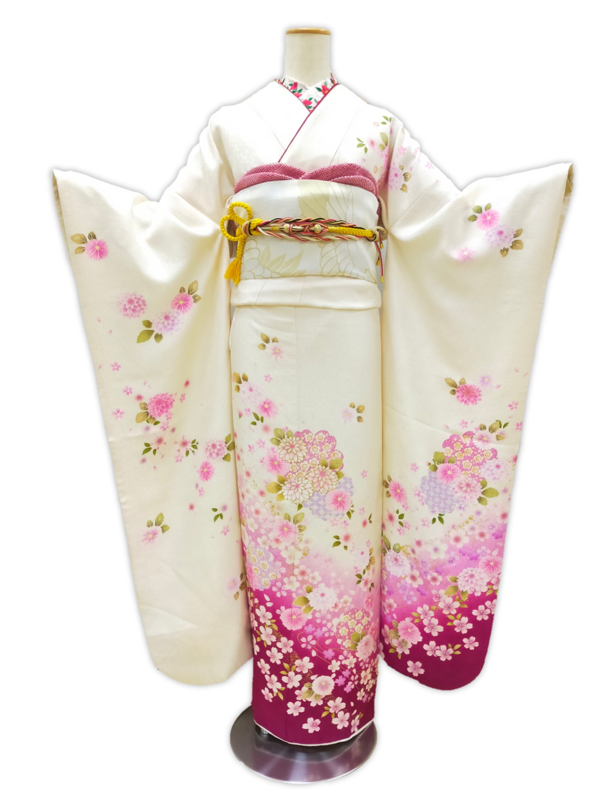 レンタル振袖 白×白 同系色コーデで楚々とした装い | 小いけの振袖