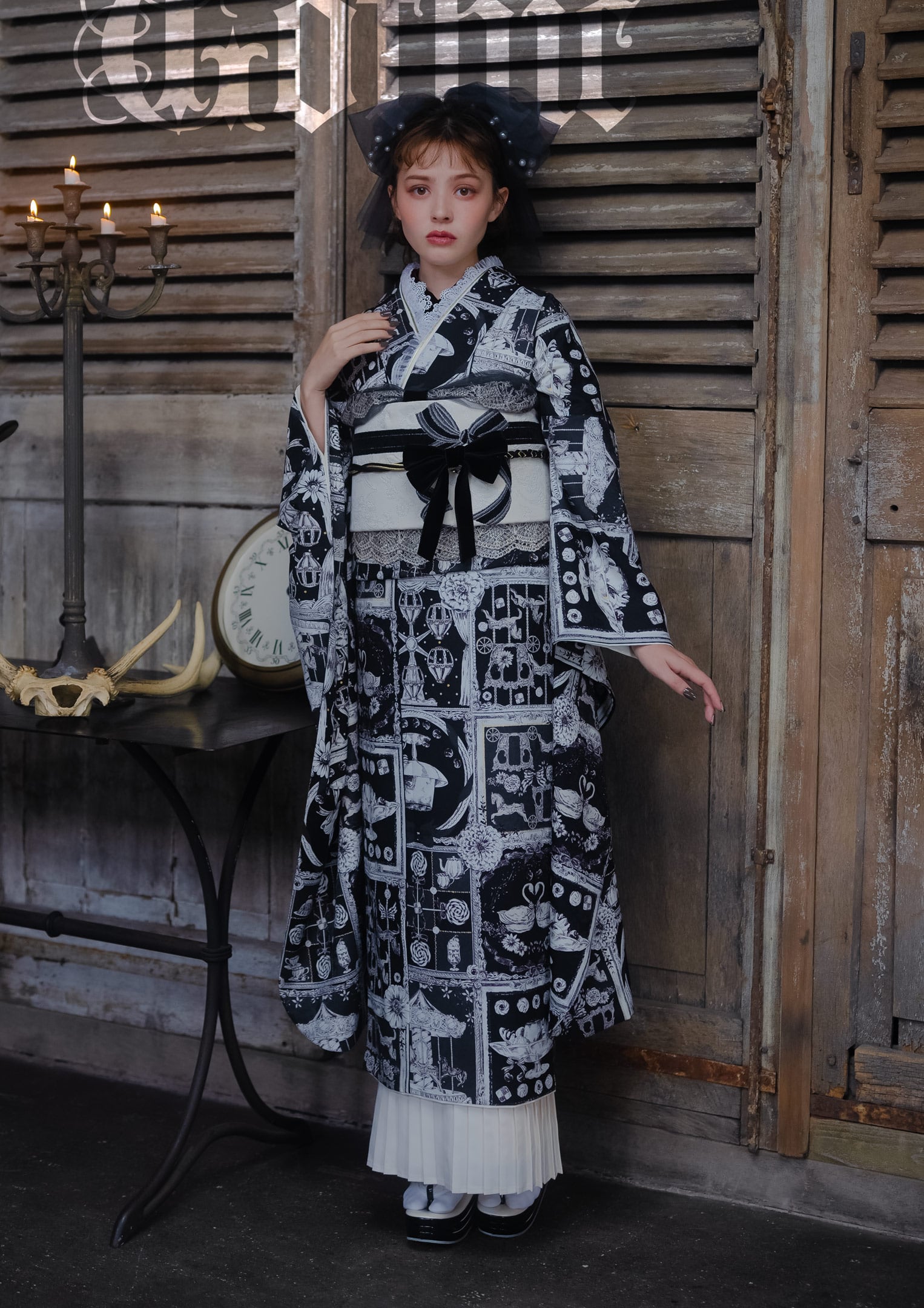 振袖ネットレンタル：モノトーンにリボン】レースとフリルを使った白と