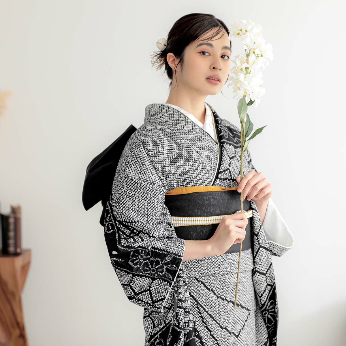 振袖 仮絵羽 金彩 紋意匠 型友禅と手描 正絹 未仕立て品 八掛付き