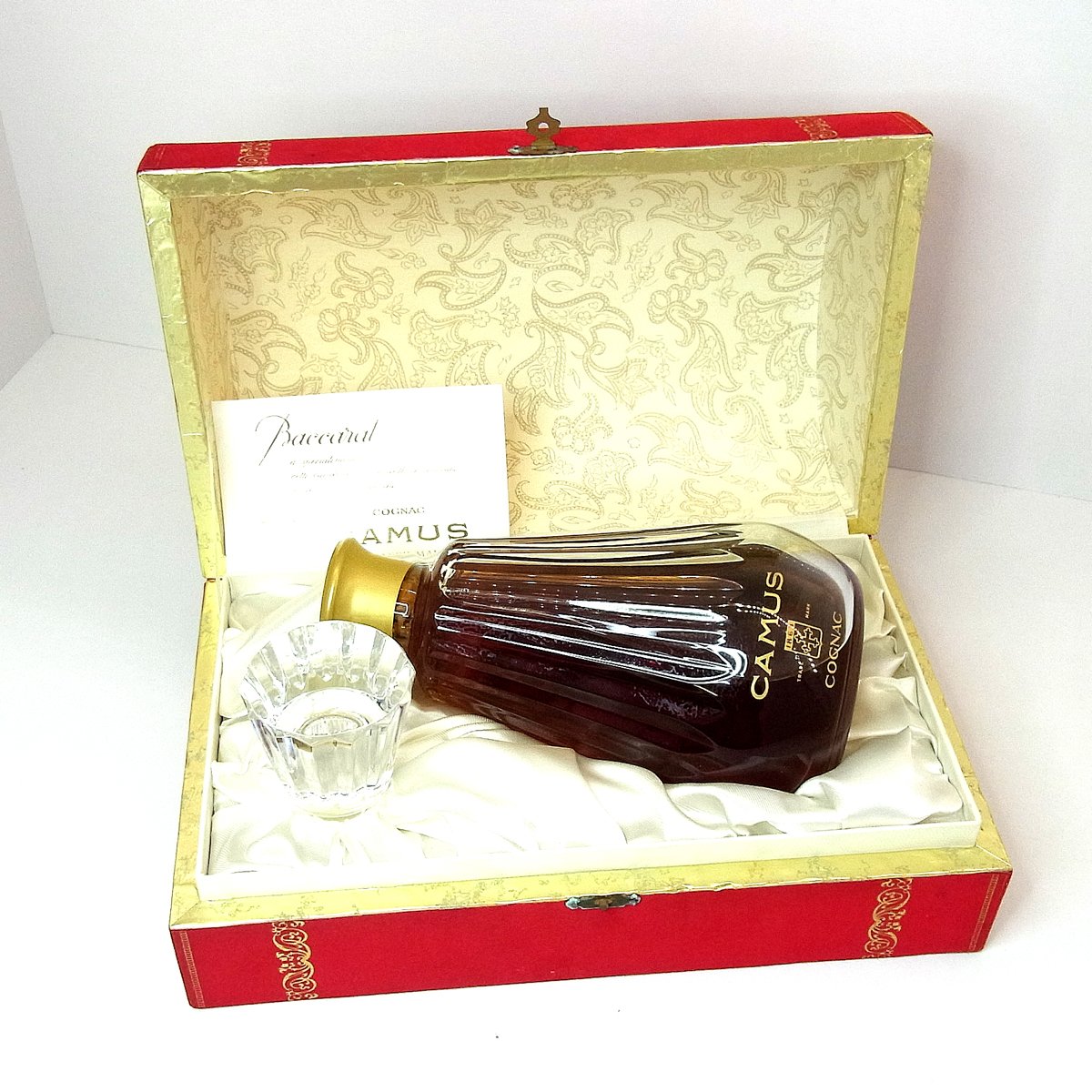 未開封 カミュ バカラ カラフェ コニャック 替栓付き 箱無し 未開封