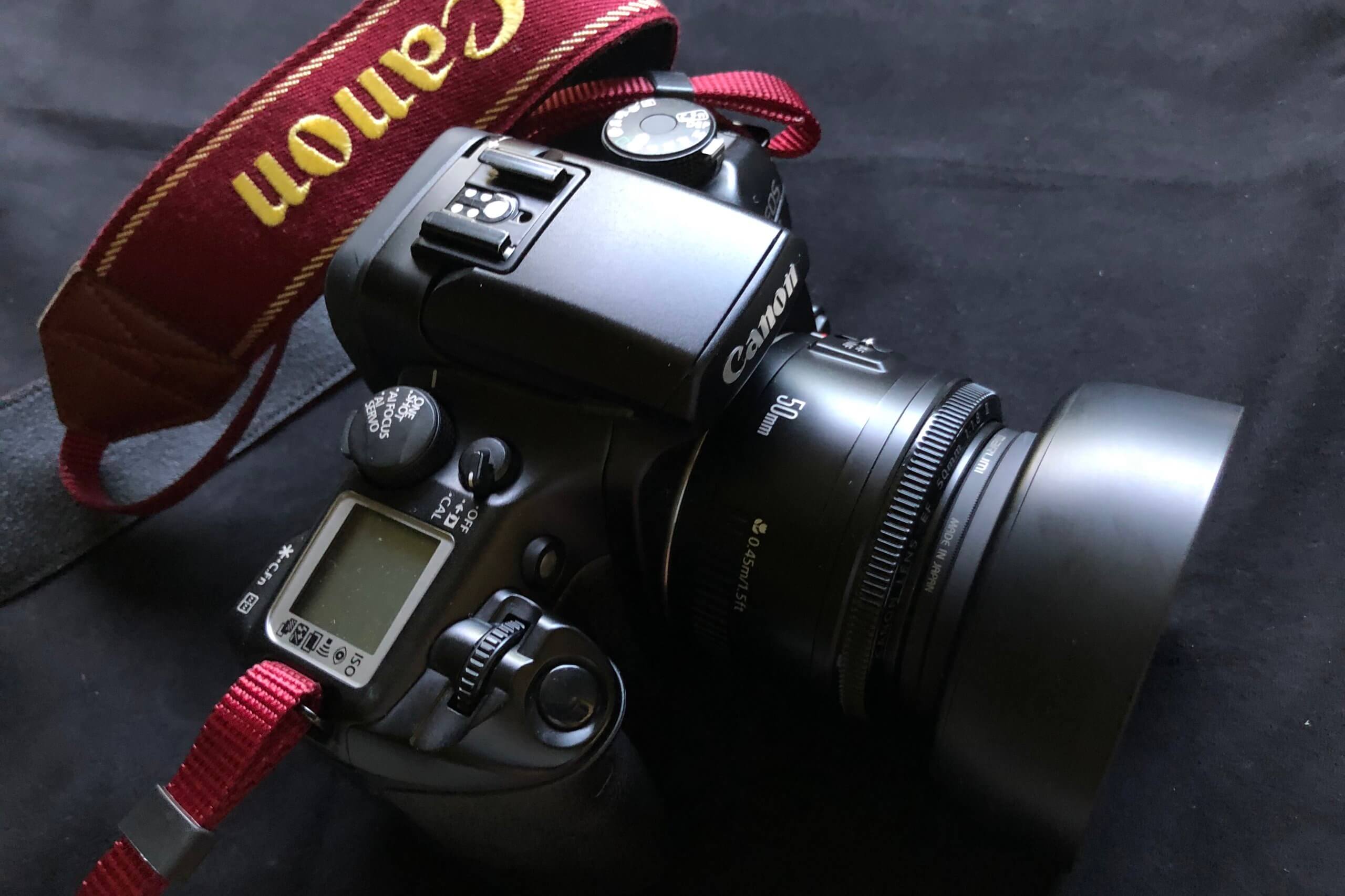 Canon EOS7は、20年前のカメラとは思えないフィルムモダン。｜記憶カメラ