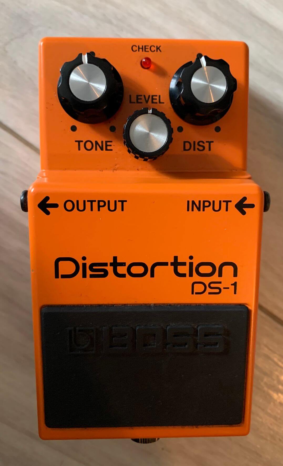 めだまうぃんな】BOSS DS-1 ディストーションペダル BOSS DS-1