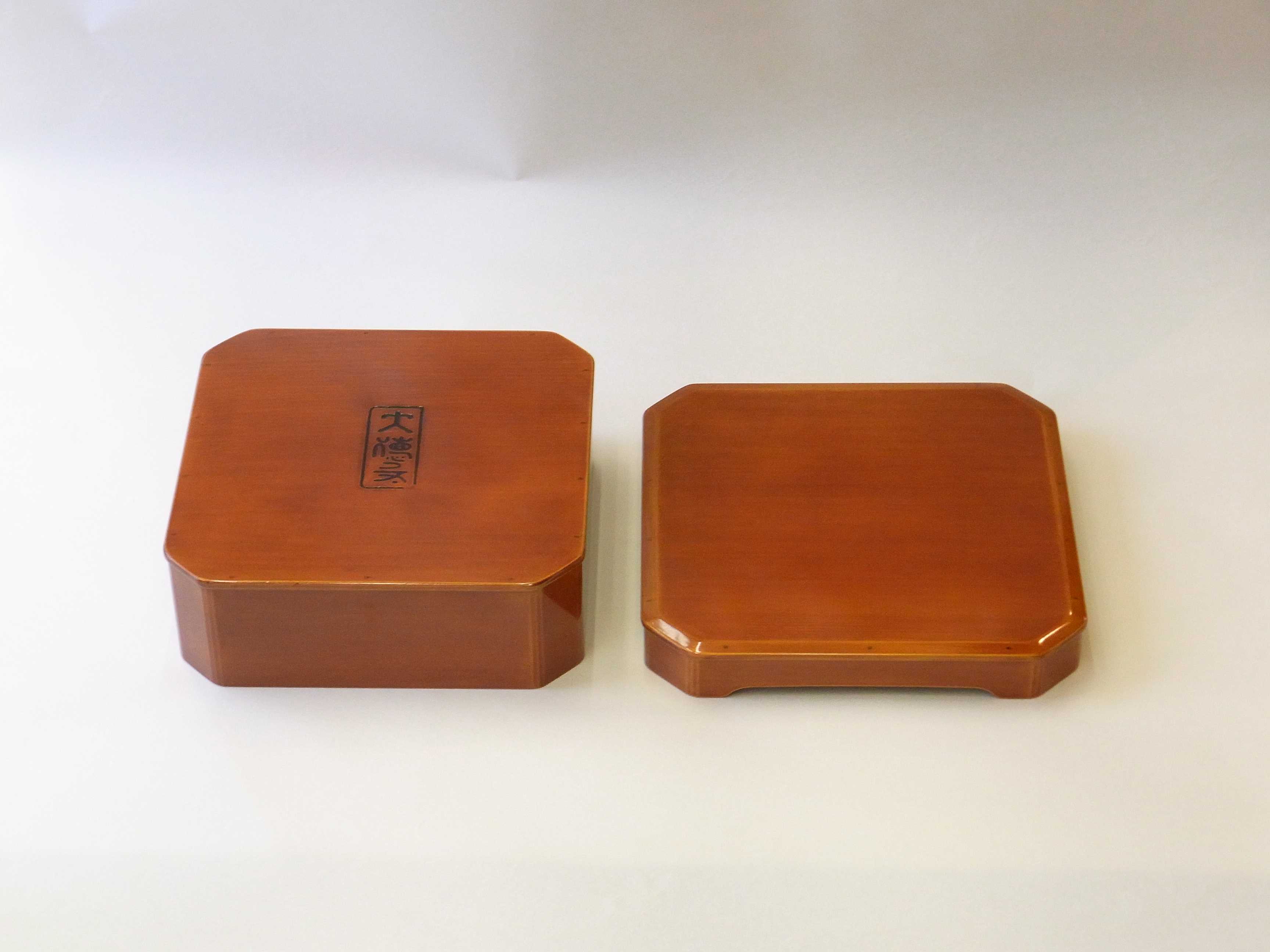 小林漆陶 映える器ギャラリー 岐阜市| 日本一の漆陶器 茶道具の品揃え