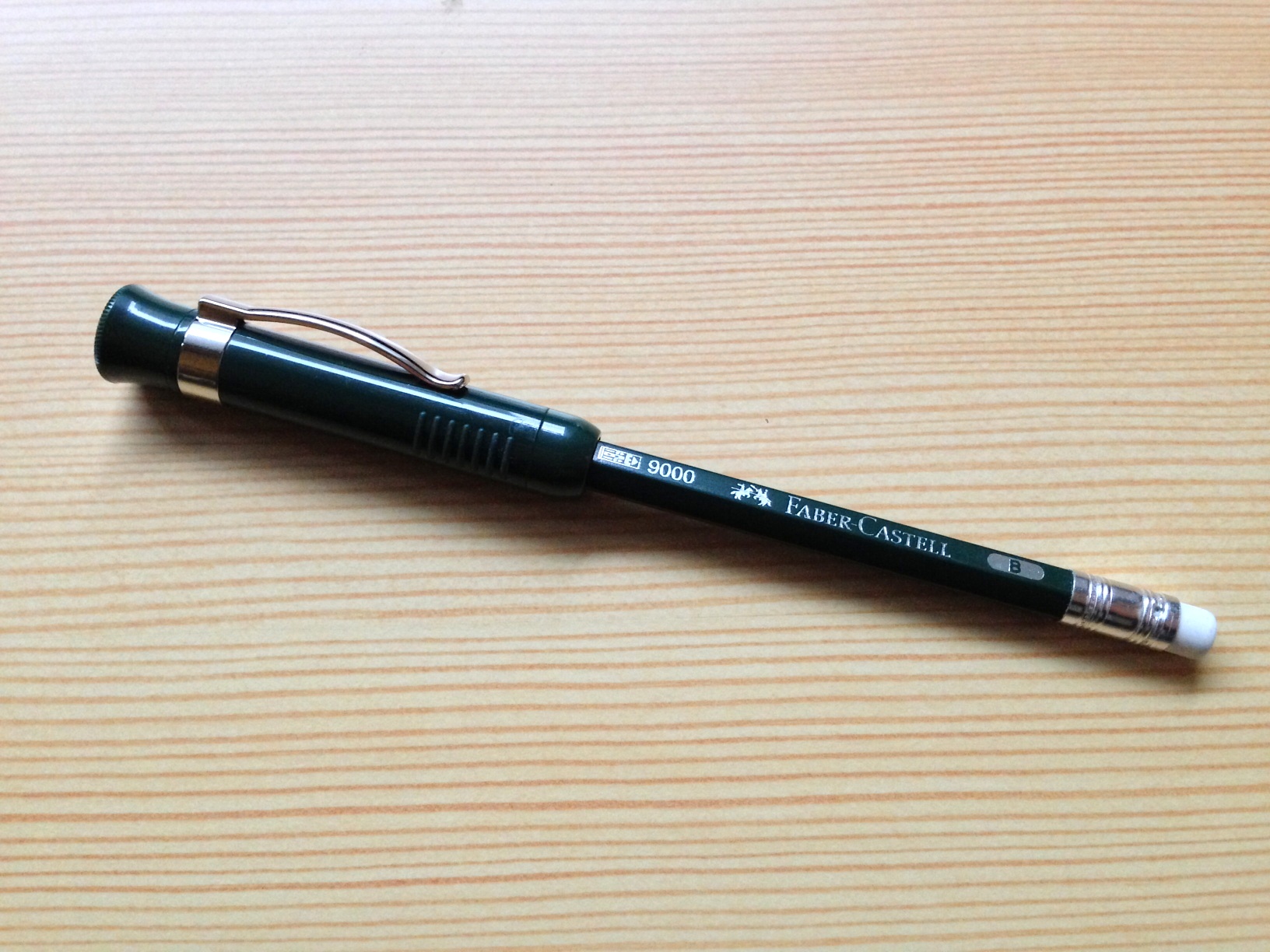 小日向京のひねもす文房具｜第十二回「ファーバーカステル