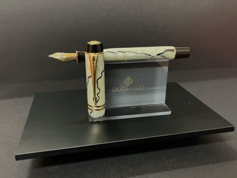 関西では当店だけ？デュオフォールド限定品と生産終了品をご紹介します