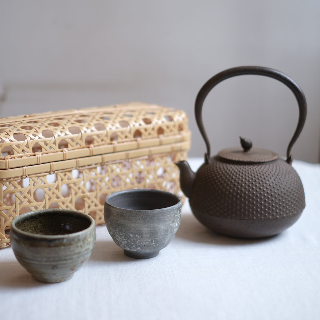 長文堂の鉄瓶 – KOHORO