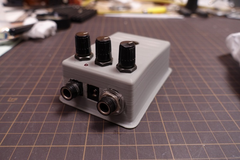 Guyatone MD3 MICRO DIGITAL DELAY（配線直し・ケースの製作）」: こ
