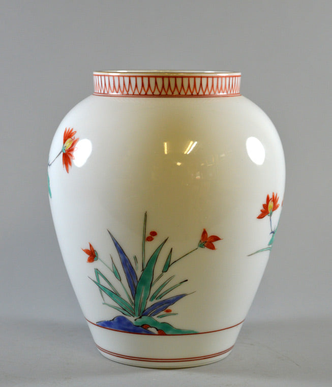 国重要無形文化財 十三代酒井田柿右衛門 錦菊鳥文花瓶 共箱 本物保証