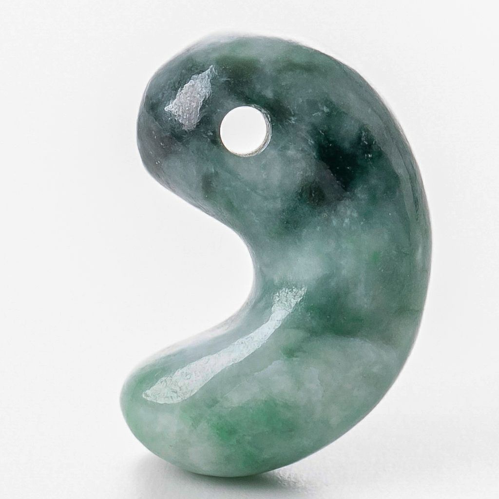 勾玉-翡翠勾玉｜《公式》糸魚川翡翠工房こたき
