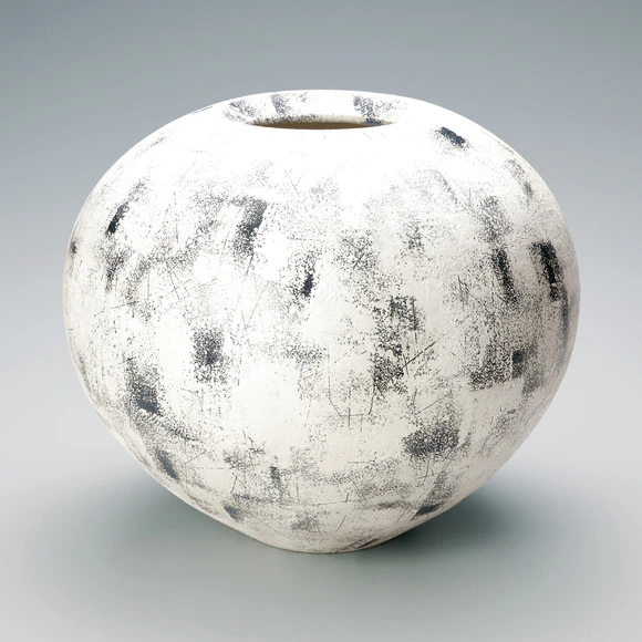 黒釉銀彩花器(寺本 守)｜ギャラリージャパン