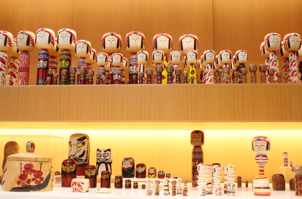朝倉光洋伝統こけし 木地玩具・挽き物展 | 伝統工芸 青山スクエア