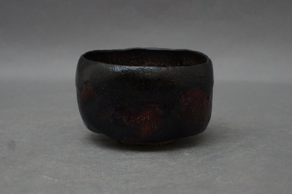 仁阿弥道八 黒茶碗 淡々斎箱 銘「飛火の原」 鵬雲斎箱 銘「山家