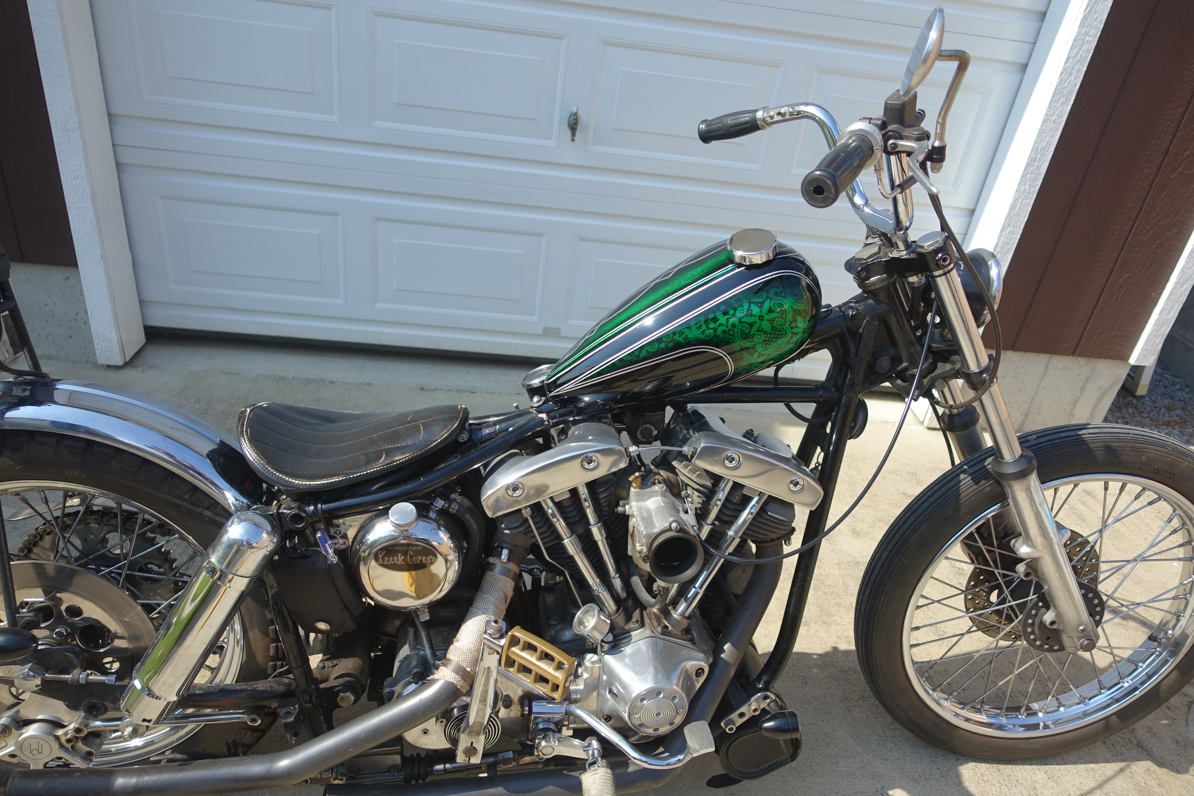 ハーレー マスタングタンク カスタムペイント カスタムペイント