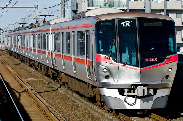 つくばエクスプレス TX2000系 増備車 6両 つくばエクスプレス TX2000