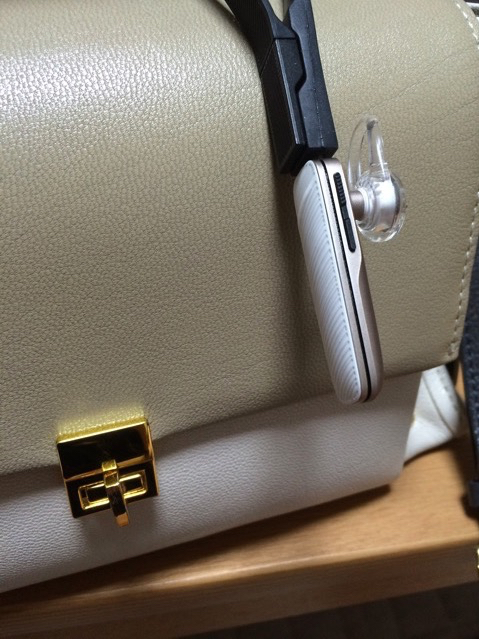 電池もちも良くおしゃれなBluetoothヘッドセット「PLANTRONICS