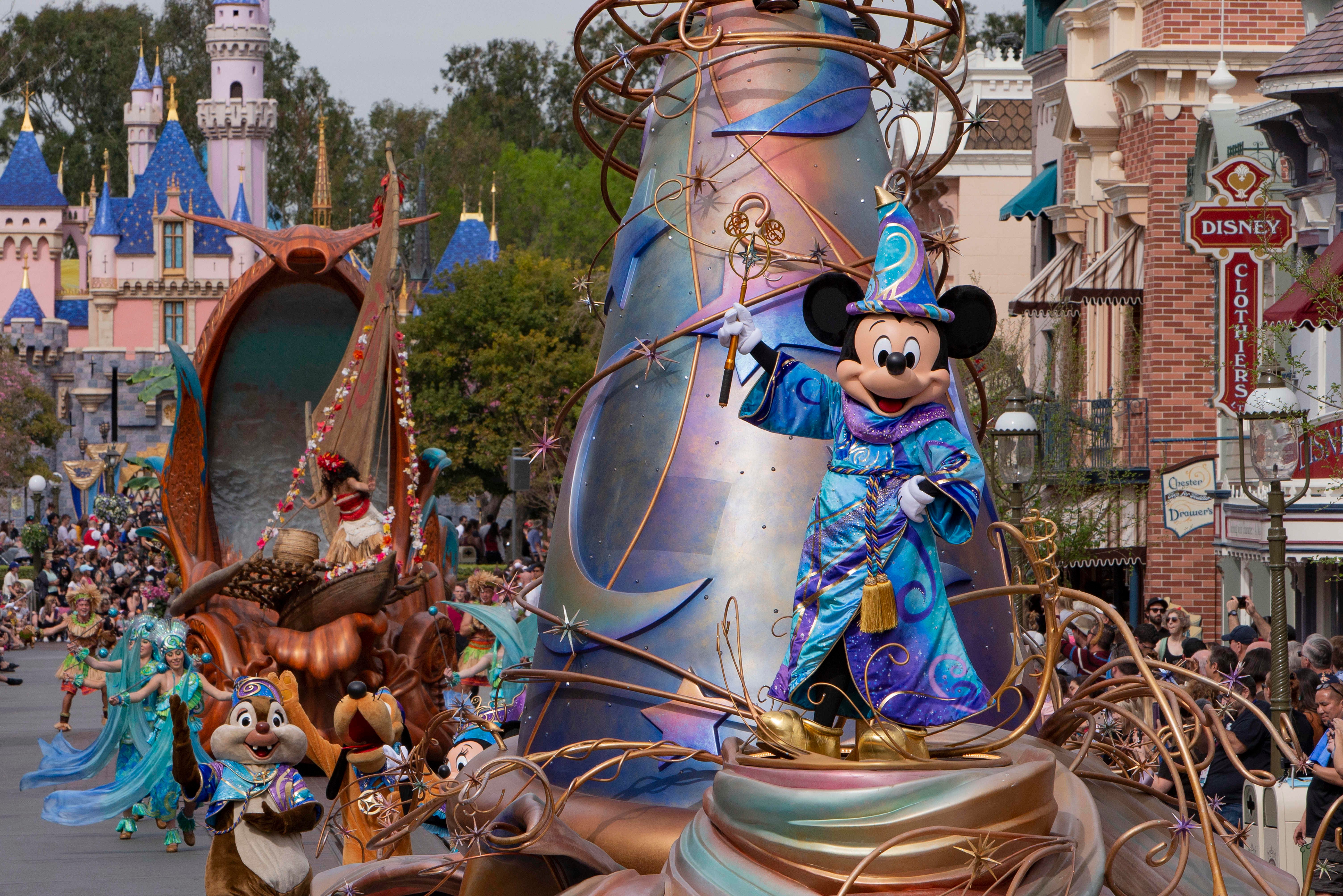 Disneyland pulls 'Zip-a-Dee-Doo-Dah' from parade