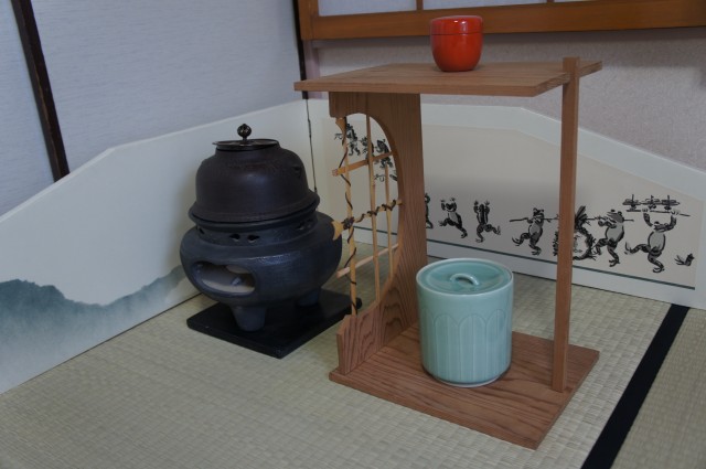 裏千家の棚 溜精棚 （りゅうせいだな） | 茶道教室 空海庵