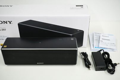 ワイヤレススピーカー 「SRS-ZR7」で、スマートフォン、ウォークマン