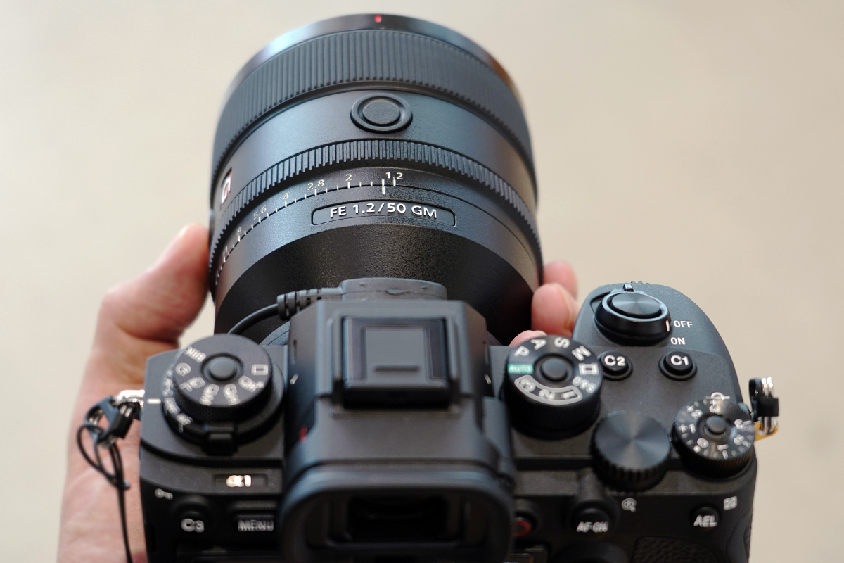 美品 SEL50F12GM 即購入&即日発送可 新品)SONY (ソニー) FE 50mm F1.2