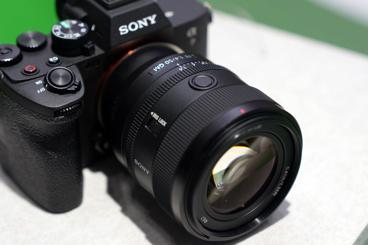 開放 F値1.4 の大口径単焦点レンズ GMaster FE 50 mm F1.4 GM