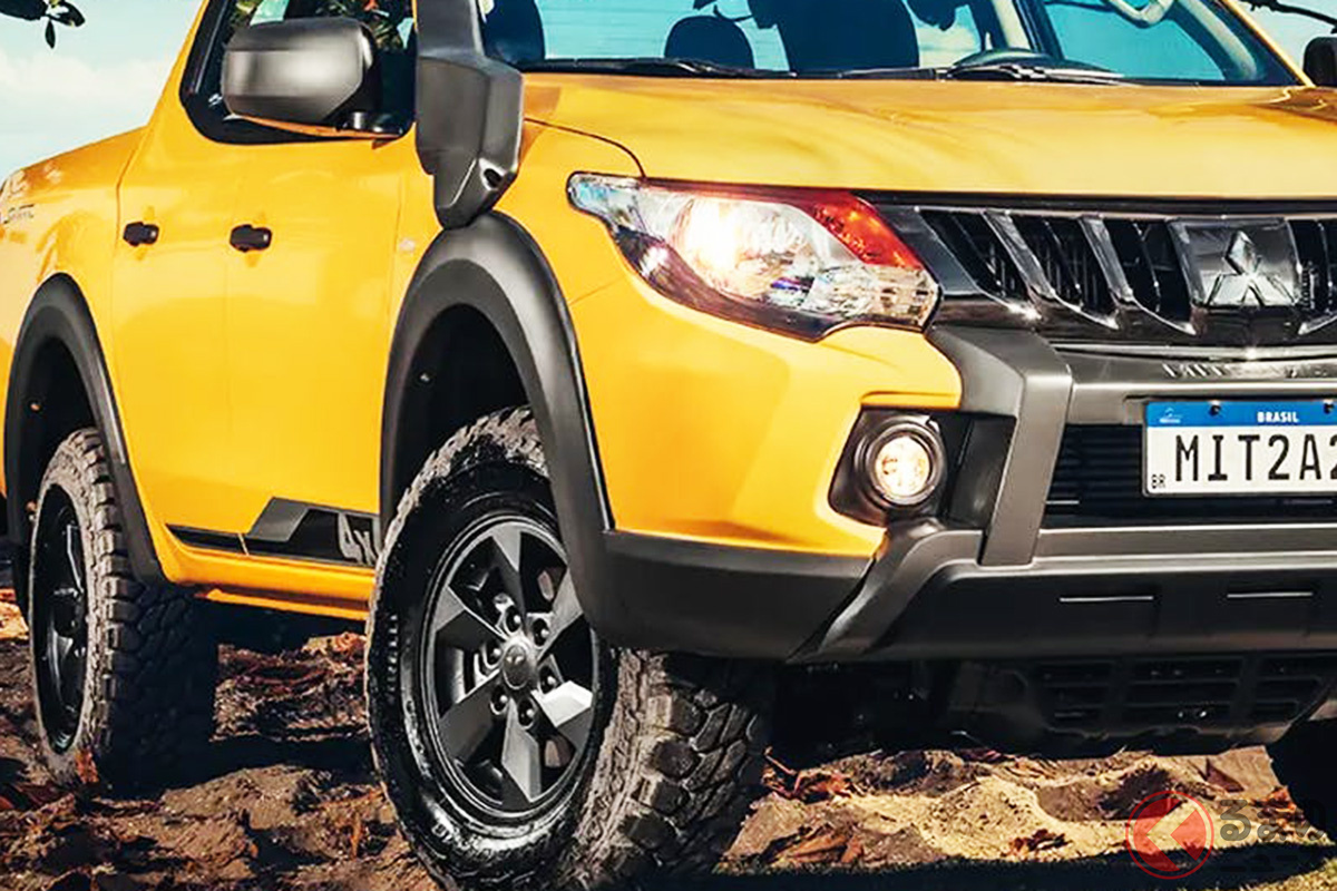 派手顔すぎる最強車!? 三菱ゴツ4WD「トライトンサバンナ」の無双感が