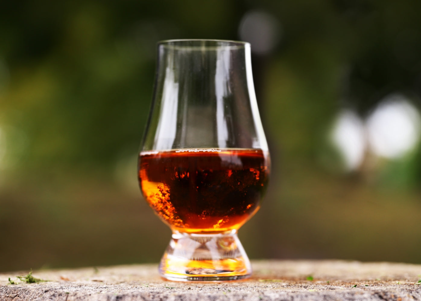 AMBER GIN 螢ノ火 ‐Honoka‐ | クラフト酒・日本酒の通販ならKURAND