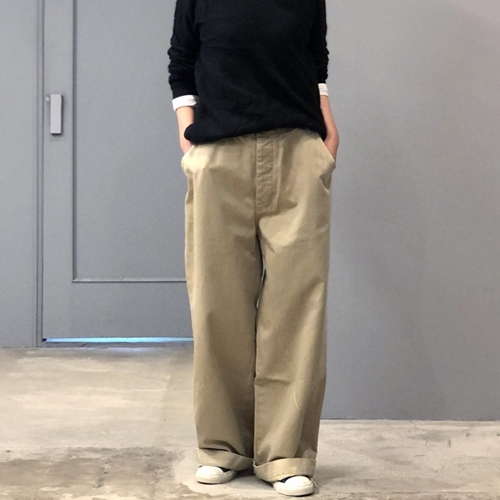 メンズライクな太いチノパンをお探しの方、「PLEASE」別注がドンピシャ