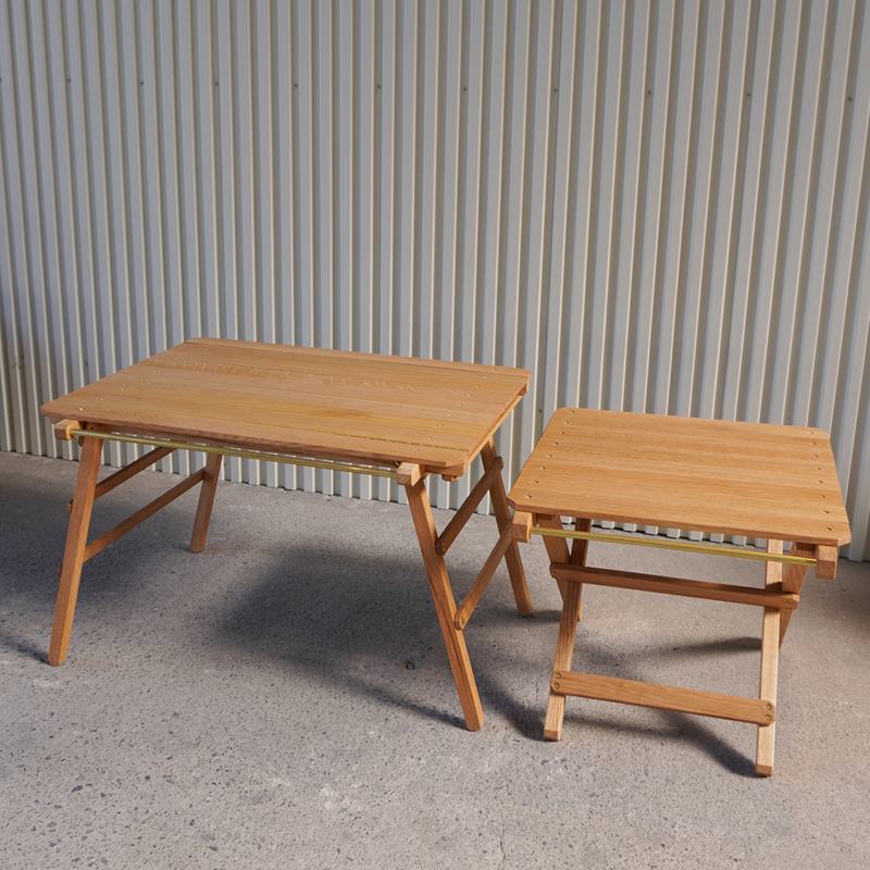 脚を開くだけでテーブルに！「0229」の‟addition table”と‟assistant