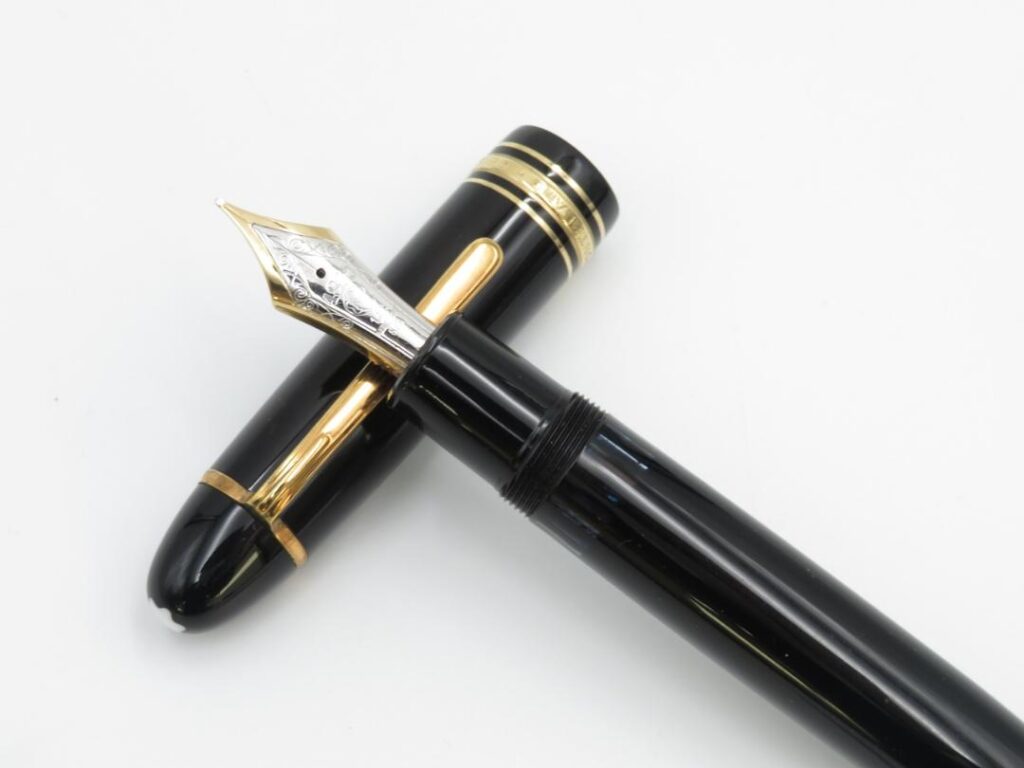 高級筆記具は資産になる？モンブラン万年筆の買取相場｜モンブランの