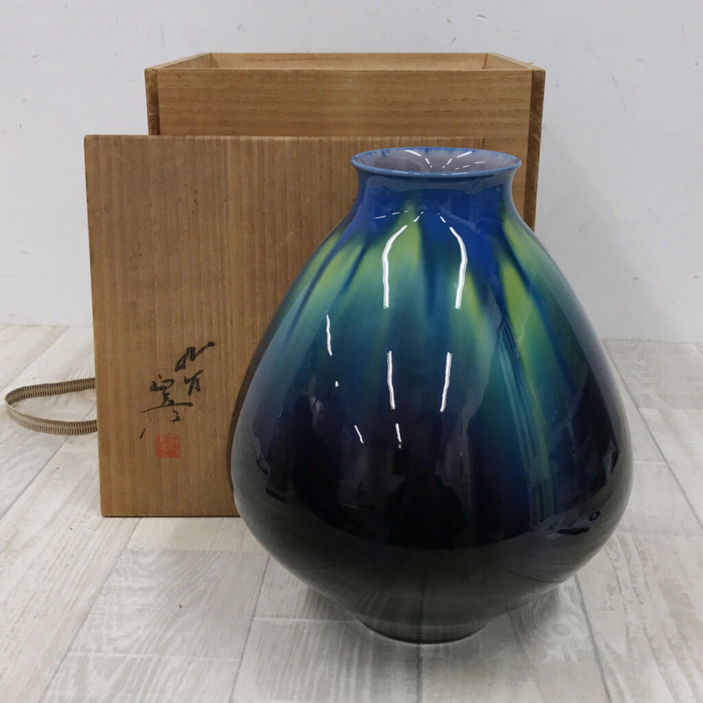 徳田八十吉の作品を売るなら｜九谷焼の巨匠作品を丁寧に査定・買取