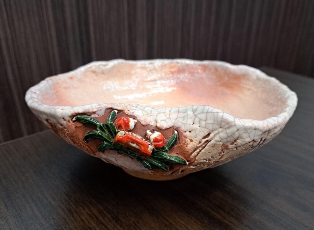 縁起物として愛される蟹モチーフ陶磁器｜二六焼・楽山焼・水月焼・砥部