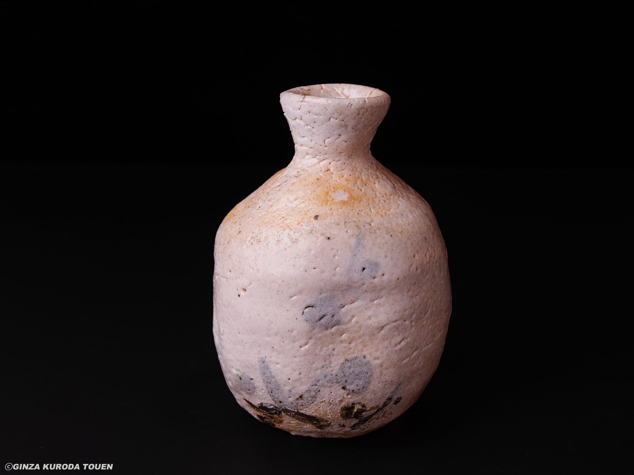 荒川豊藏 志野徳利 | 銀座 黒田陶苑