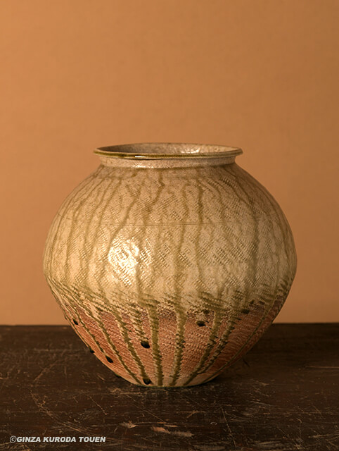 13代中里太郎右衛門、葉形の黒色陶器鉢と共箱 13代中里太郎右衛門