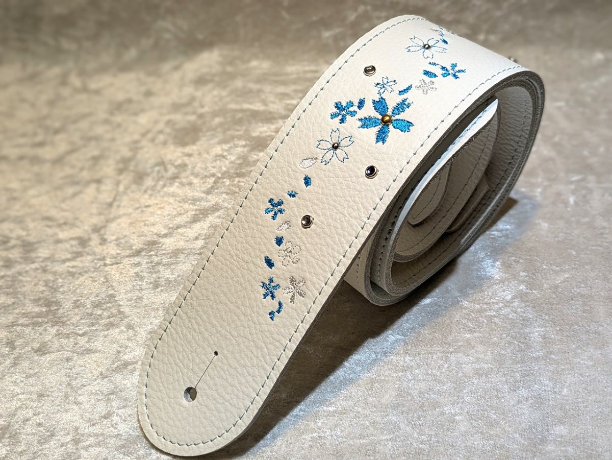 美品 ルイヴィトン タンブール ベルト モノグラム ワンタッチ ホワイト