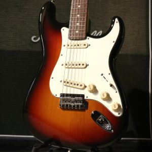 VINTAGE ストラトタイプ エレキギター 22F VINTAGE ストラトタイプ