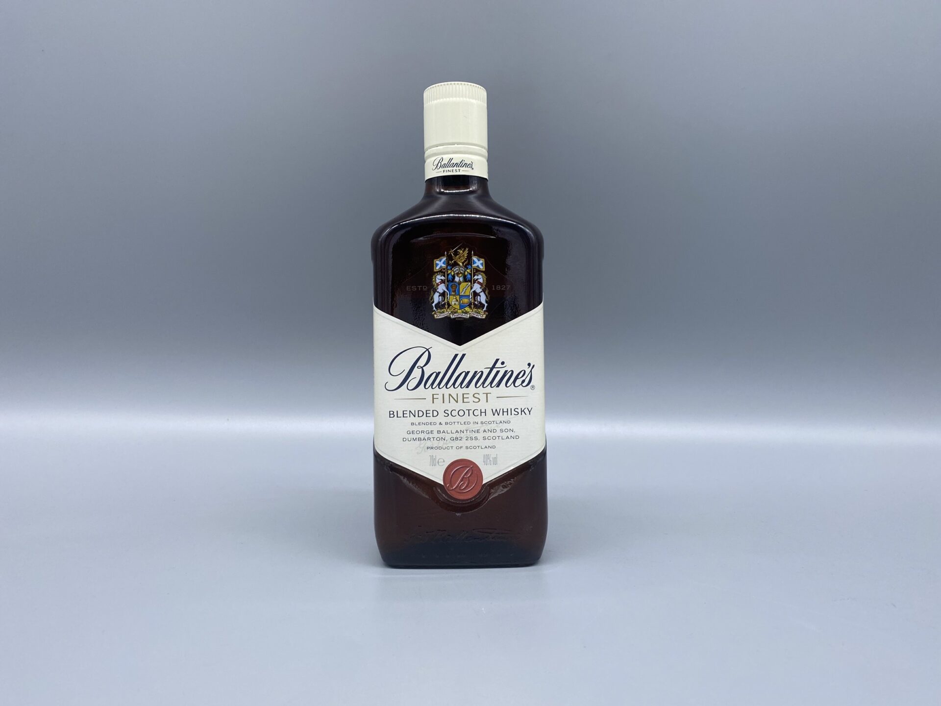バランタイン ファイネスト Ballantines FINEST 40度 700ml スコッチ