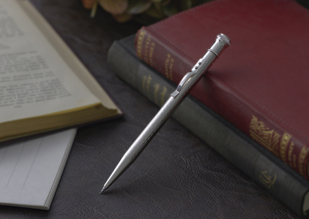 世紀を超えて甦る名品。日本最初期型の実用シャープペンシル 「早川式